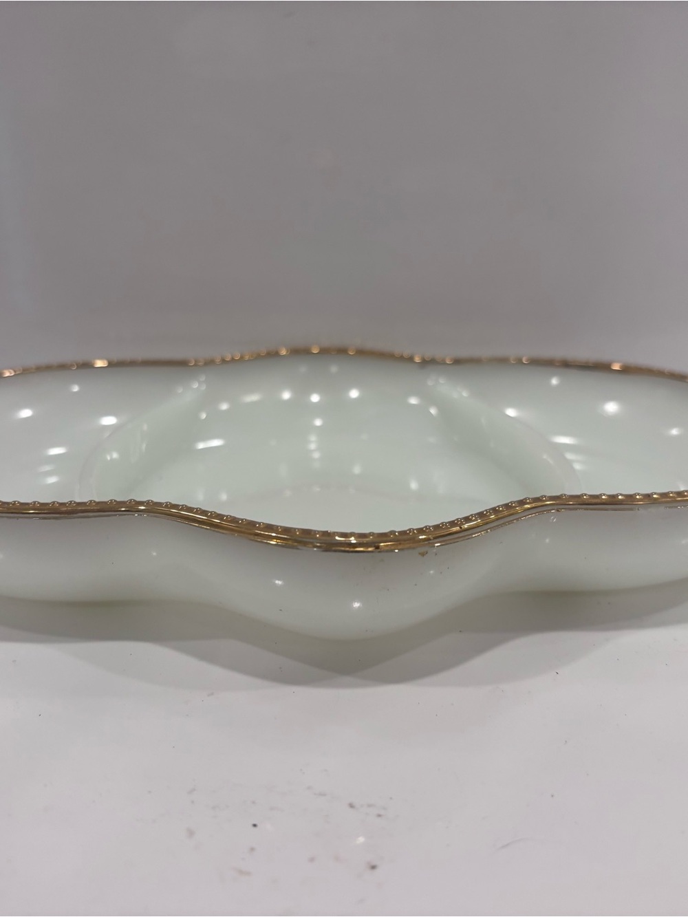 Vintage federal glass milk glass and gold divided tray made in USA relish tray - Picture 3 of 5